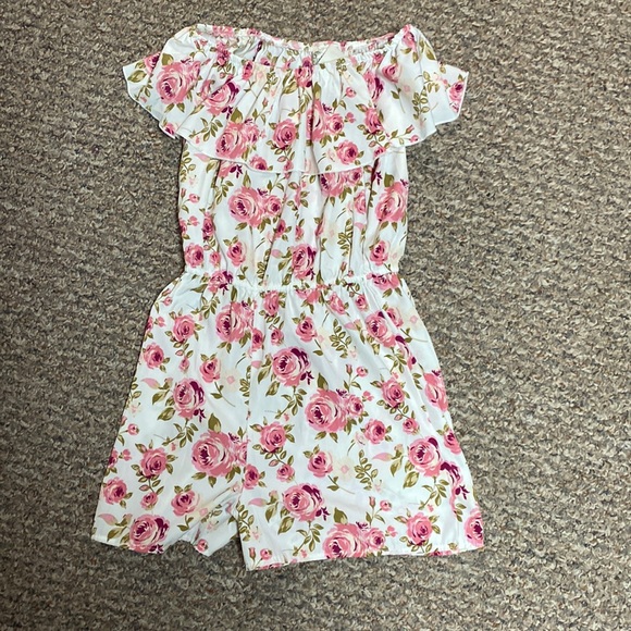 jenna & jessie Other - Pink floral Romper size 10 girls